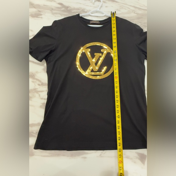 Louis Vuitton Black Tee with Gold Sequin Detail - Picture 4 of 6